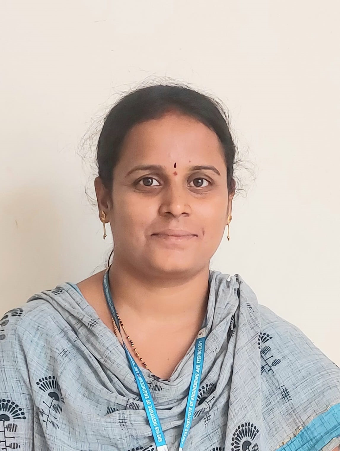 Mrs Lella Divya